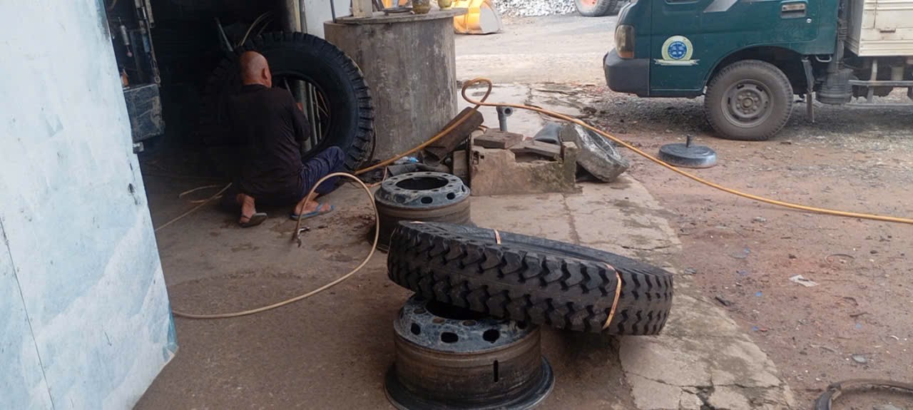 Vá Vỏ Xe Ô Tô Tây Ninh